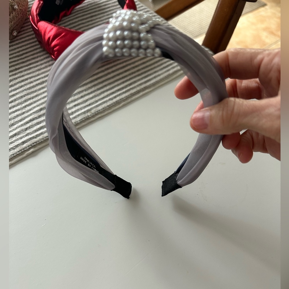 Stylish Head Accessory Collection - Picture 12 of 16